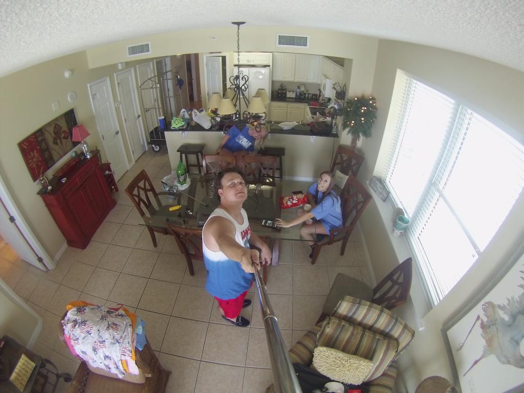 OGCooDirty's tweet photo. We in hurrrrrrr #GoProSelfies #Navarre http://t.co/IG960LZsLU
