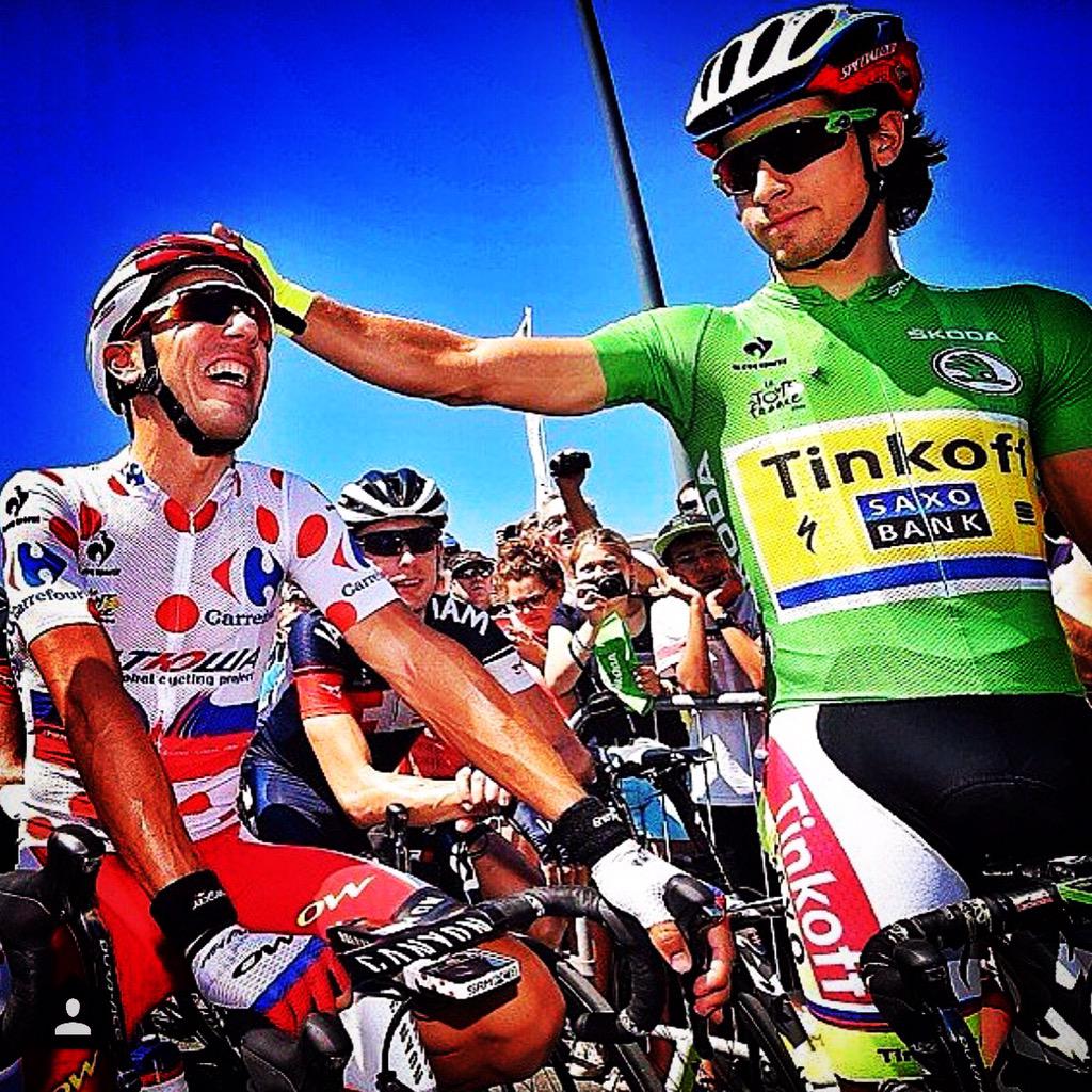 Pon un <a href="/petosagan/">Peter Sagan</a> en tu vida!!! De todas formas ole tus 🍳!! El que la sigue la consigue!!! @letour #purito <a href="/oakley/">Oakley</a>