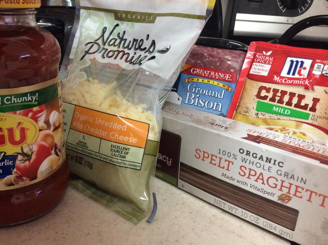 AToniSmith's tweet image. Cheating...a little bit...#mostlyvegetarian #spaghetti #organic #bison
