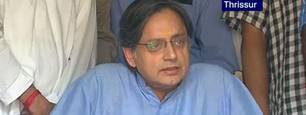 firstpost's tweet photo. The British owe us: Watch Shashi Tharoor argue why the Raj didn't do India any good http://t.co/jI53Hgzxnw http://t.co/diWSk2RMNS
