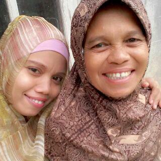 risa_prikitiew's tweet photo. Kk N Mamaku tercinta :v http://t.co/qjCTZbdL9E