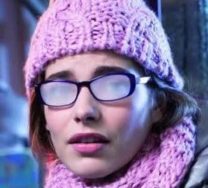 seIinameyer's tweet image. #GrowingUpWithGlasses anything hot coming near you