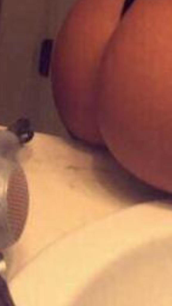 SoNotBaked's tweet image. Bitch. You done left a streak, like nigga , wash yo ass

😂