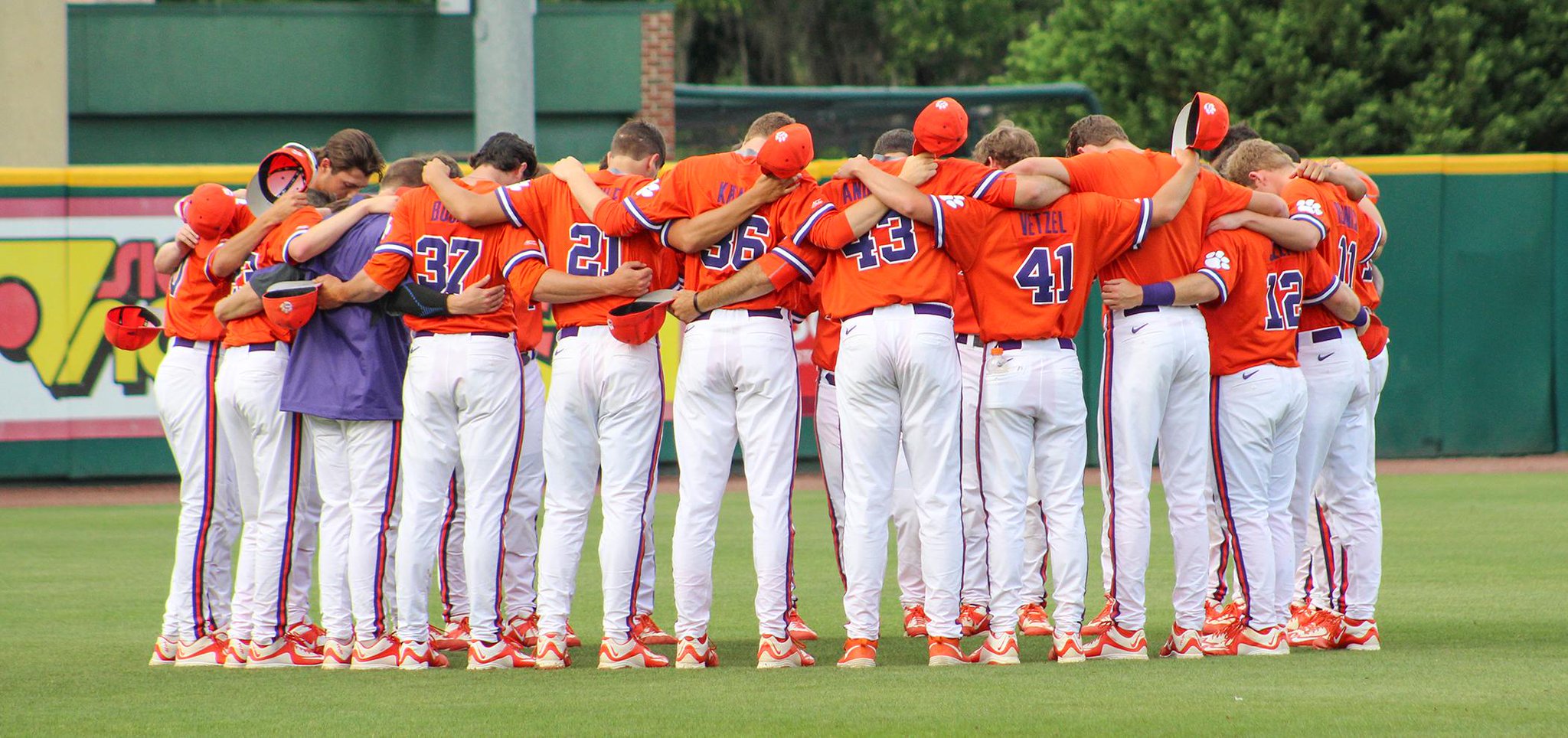 Clemson Baseball on Twitter: "#ClemsonFamily http://t.co/v9ZD3LmQri"