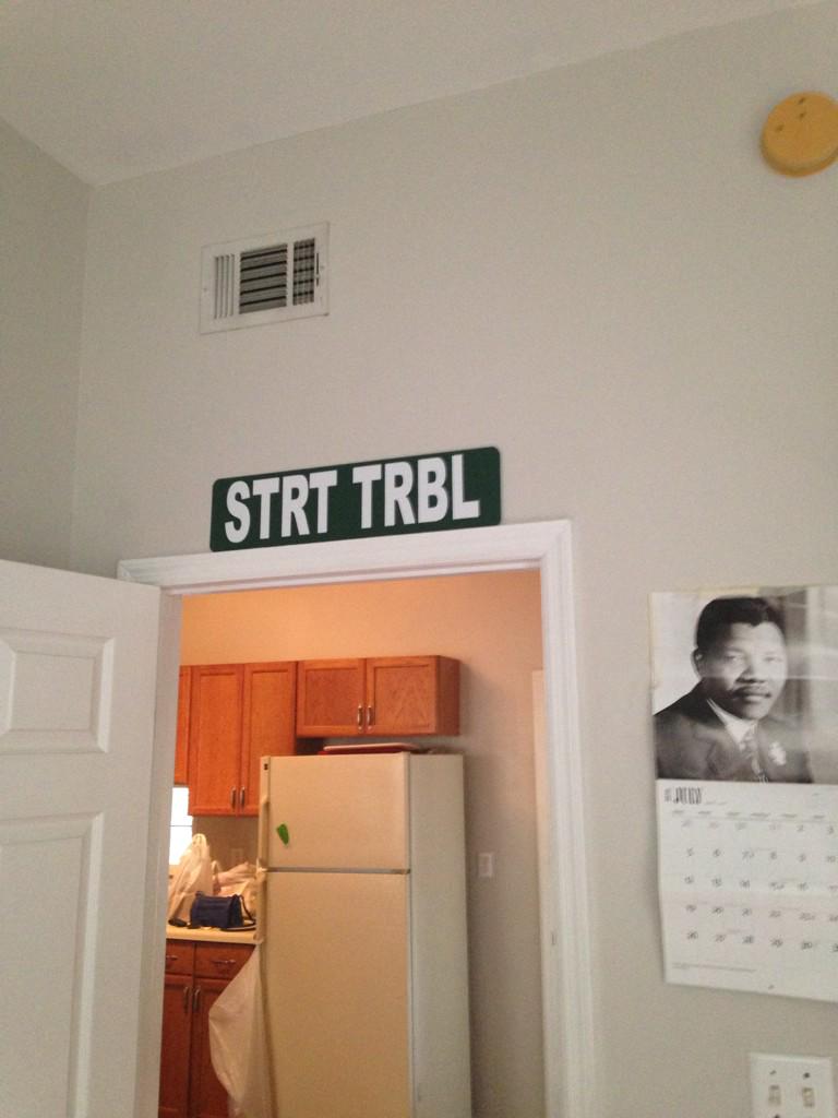 TruthHipHop's tweet photo. Some decoration at the new apartment #strttrbl #mancave
@SocialxClub @SPZRKT @strt_trbl http://t.co/Lsookx23Gf