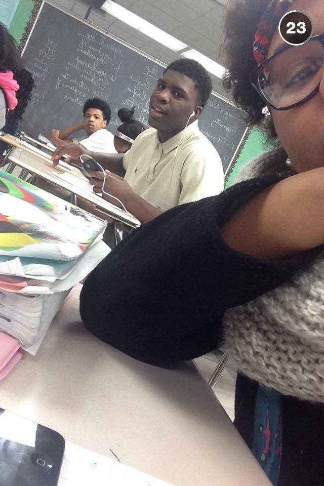 Doubleka__'s tweet photo. Damn it was too soon for you to go💯 #rihdarius👼🏽🙏🏾 http://t.co/3PHlHXN03n