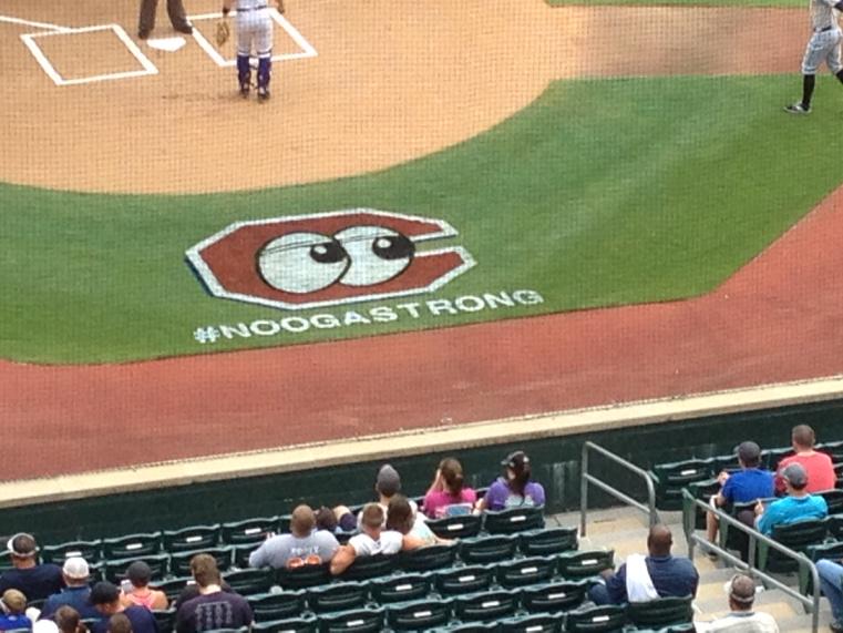 MadewellSports's tweet photo. Victims remembered in moment of silence at Lookouts game. http://t.co/RsioHq7GDr