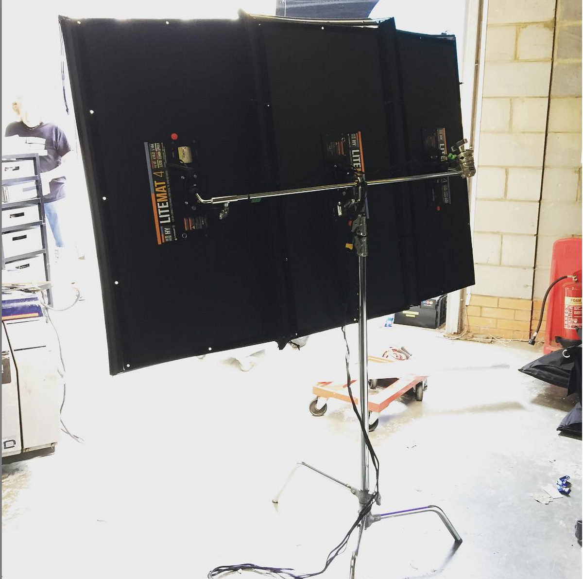 litegear's tweet photo. DP @edmoore puts 3 #LiteMat 4s to use. Makes a great large soft source. #colorcorrect http://t.co/nqqnourFg7