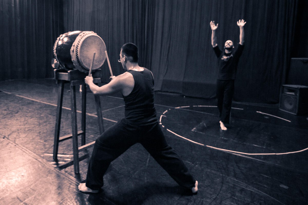 multiplexdance's tweet photo. MULTIPLEX DANCE PERFORMS our newest work in progress, "Ancient Matter" this weekend! https://t.co/eIVgIr0AK1 http://t.co/L2y8I8EXgb
