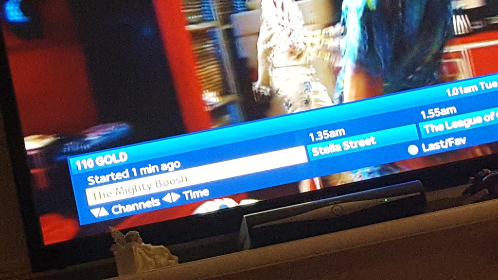 RyanMitchell012's tweet photo. You know your getting old when the Mighty Boosh is now playing on Gold 😮 http://t.co/EEYiDe3AIy