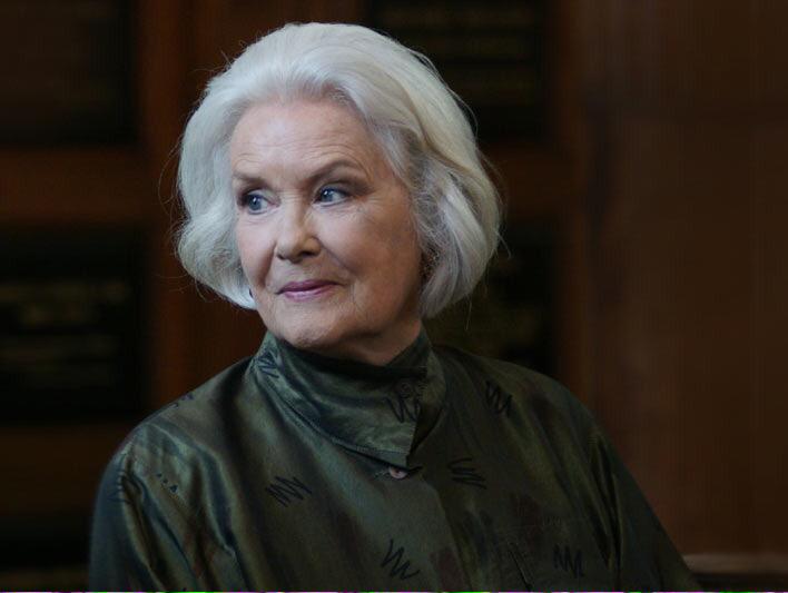 Happy birthday to ever beautiful Sally Ann Howes. 