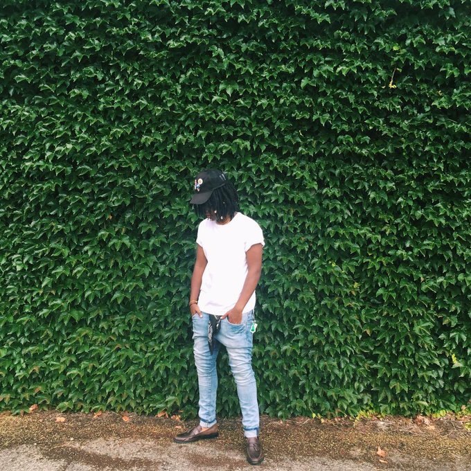 Watch D's leaked NSFW photo on TwXstars