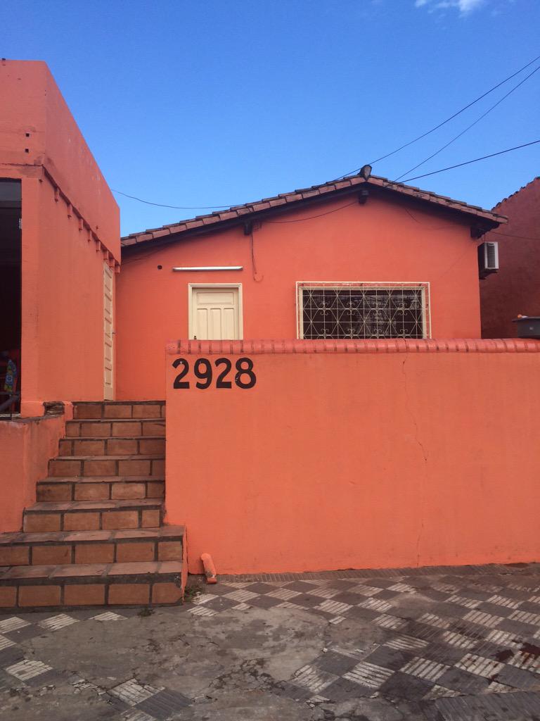 ElysiumI's tweet photo. GRAN CASA CON SALON SOBRE LA AVENIDA FERNANDO DE EXCELENTE INVERSION PRECIO: 1.100.000.000 Gs http://t.co/ica5Ogfrfe