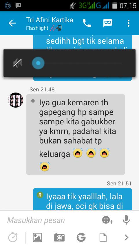 Agustina29D's tweet photo. Duh 😂😹💜 @TriAfkrtika @sarilaarp @yossychintia http://t.co/4wneS36Y0v