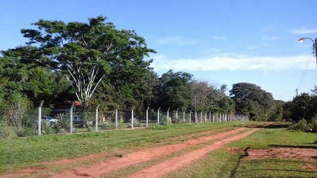 ElysiumI's tweet photo. REMATO AREGUA 6 TERRENOS EN VENTA.PRECIO: 140.000.000 Gs los 6 terrenos juntos http://t.co/rOxV8d72y0