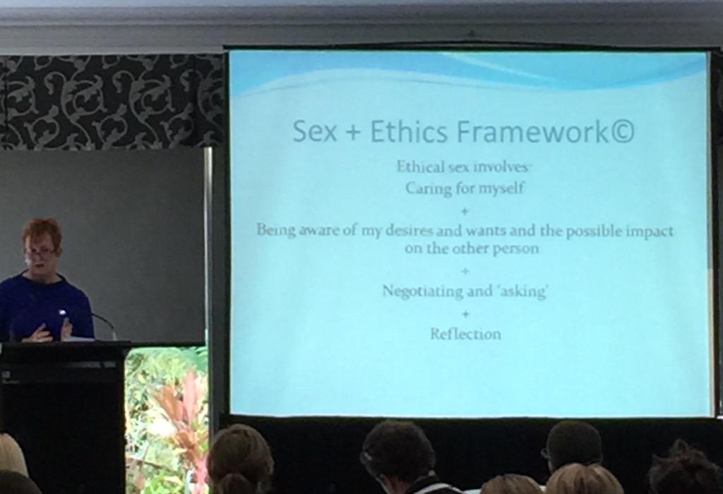 Alana Hulme tweet media