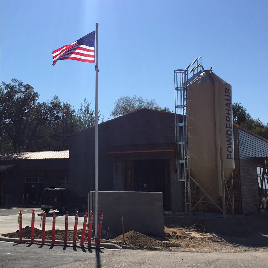 PowderhausBrew's tweet image. Old Glory made her debut today! 🇺🇸🍺 #Powderhaus #america