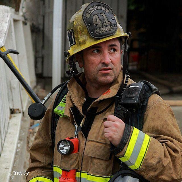 AFireStation's tweet image. Found this cool photo, not mine 🔥 FEATURED POST 🔥 By @theroy "#kerncountyfiredepartment #kerncountyfire 
FEATURED P…