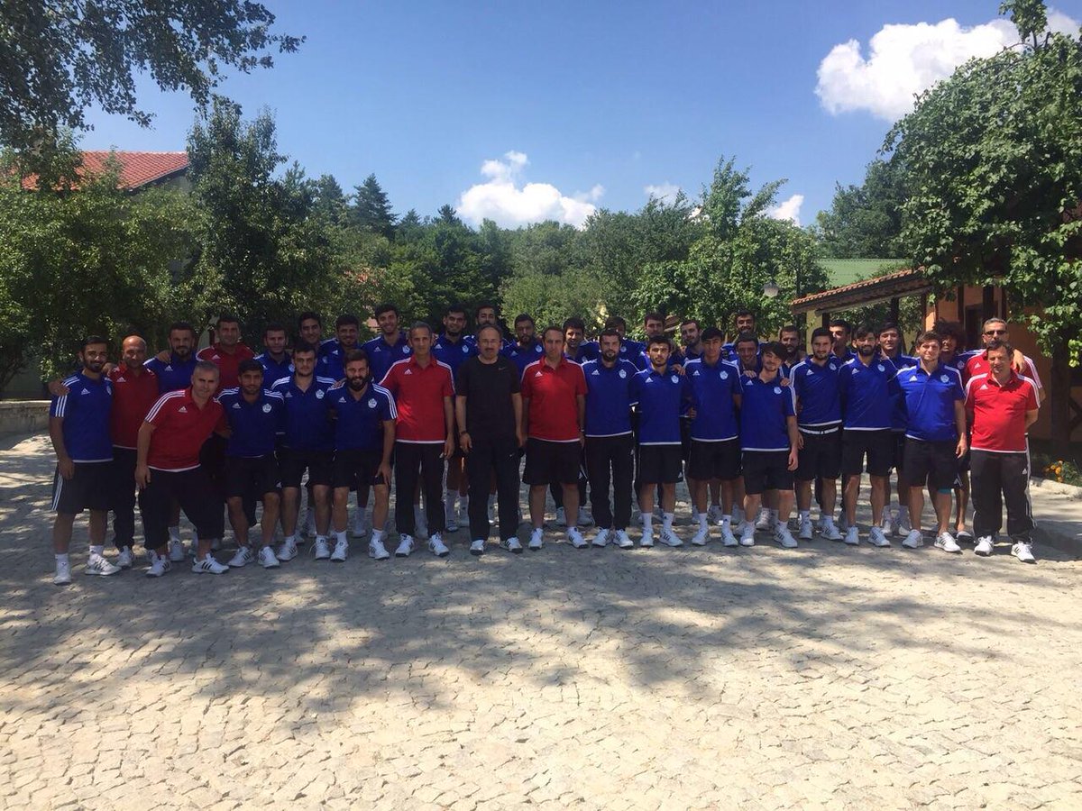 Başkan Ahmet Çabuk Tuzlaspor kampını ziyaret etti
tuzlagundem.net/baskan-ahmet-c…
<a href="/acabuk61/">Ali Çabuk</a> <a href="/eyatagun/">Erkan Yavuz Atagün</a> @fatihcomert