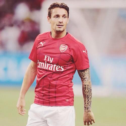 Happy Birthday to Mathieu Debuchy who turns 30 today! 