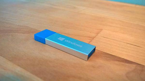 CodeDecode_'s tweet image. #CodeNoticia Conheça a nova forma de comercialização do Windows 10. Saiba mais em : plus.google.com/+CodedecodeBr/…