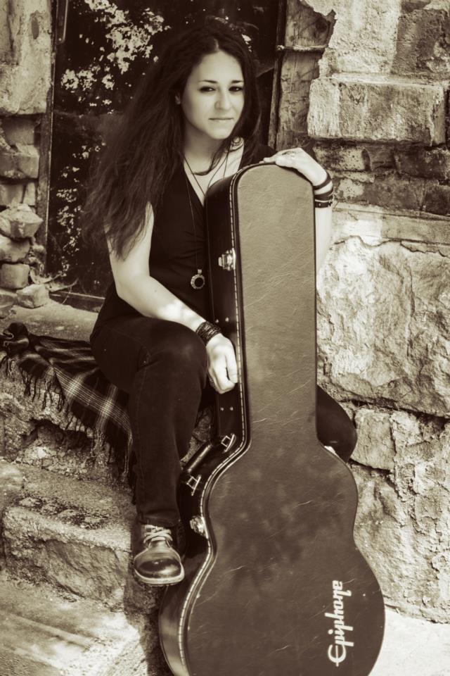 SvilenaTeneva's tweet photo. Sunny afternoon with my guitar, friends and a camera :) #acousticmusic #indiemusic #acousticguitar #SvilenaTeneva http://t.co/CjRvuzQnUa