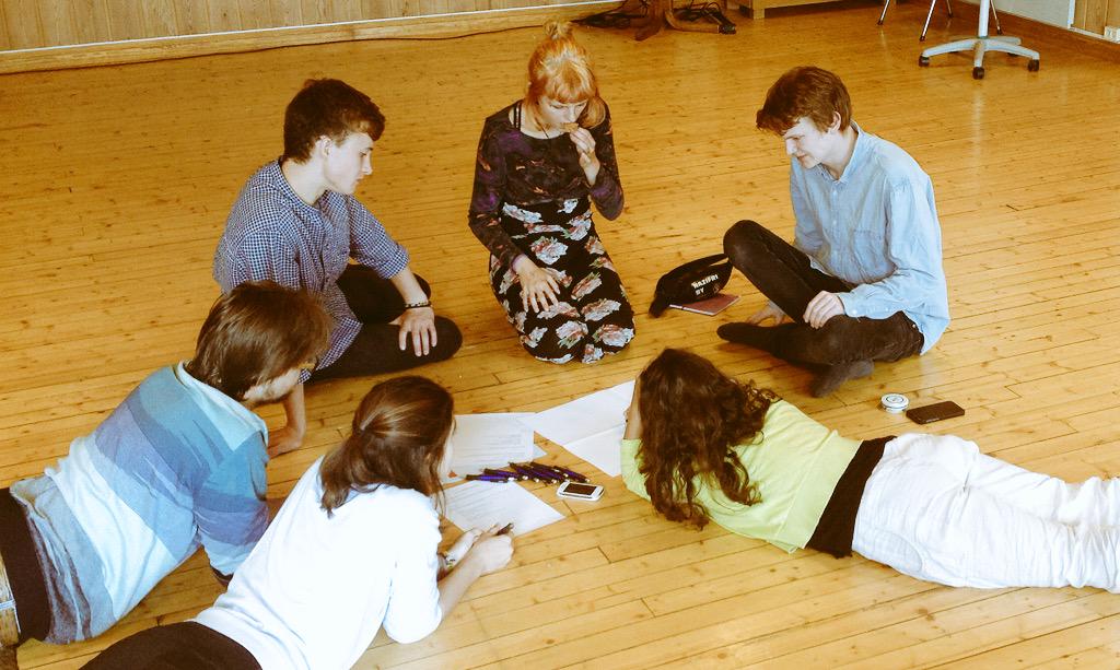 same_network's tweet photo. .@SozialerTag workshops on campaigning! #SAMESC15 #YouthMakesChangeHappen http://t.co/Kzvu2gcOJX