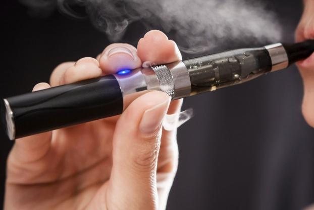 ecig_global's tweet photo. To stay ahead of the competition, learn the latest #ecig product innovations: http://t.co/1UDHbUj7w5 #eCigGlobal http://t.co/5Rh81jcRQs