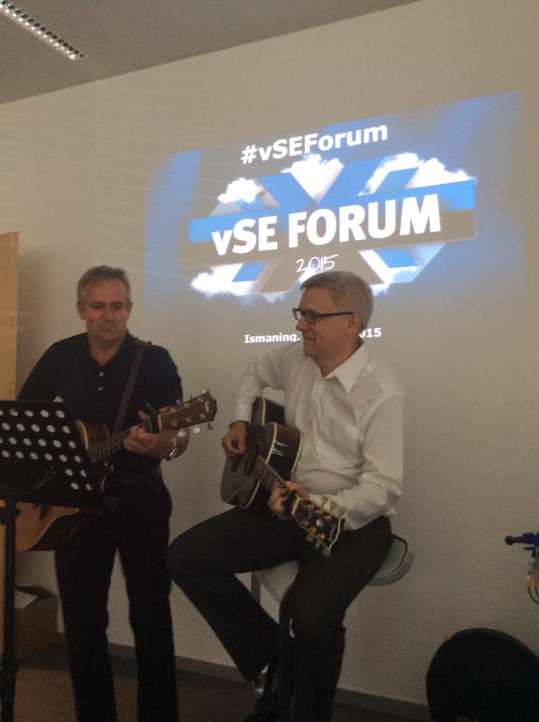HWachtersbach's tweet photo. #emcrocks, this is program at the start of #vSEForum in Munich. Well done @JoachimHanka. @DinkoEror @sakacc @Zastrm http://t.co/9oEkwKjTkJ