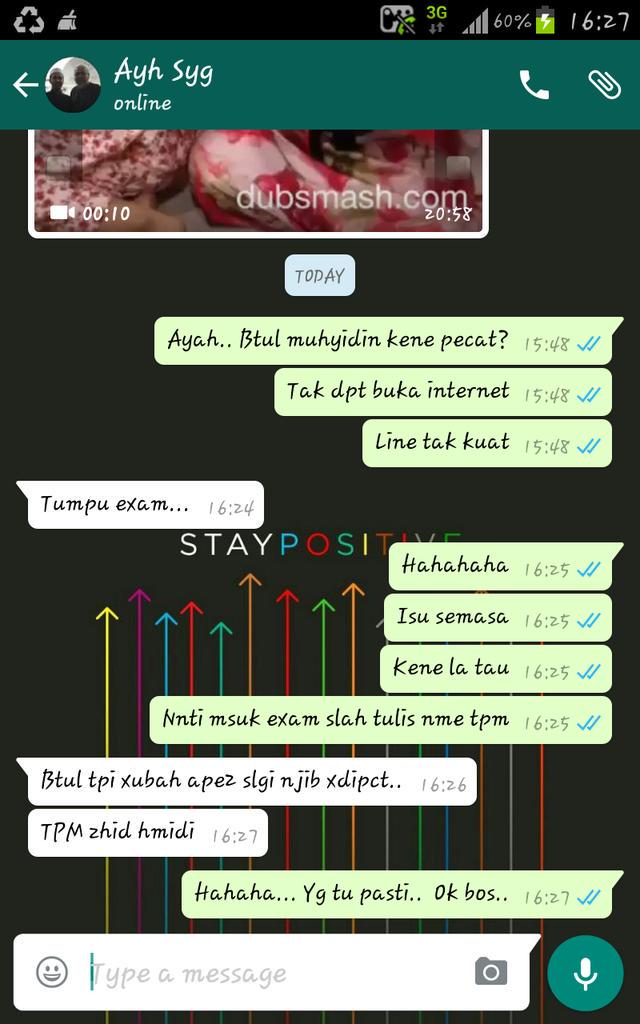 ayuoffline's tweet photo. My conversation with my ayah about #CabinetReshuffle #RombakanKabinet .. Okay ayh.. Fokus exam.. Tde ape yg brubah.. http://t.co/C6zXpweZ5D