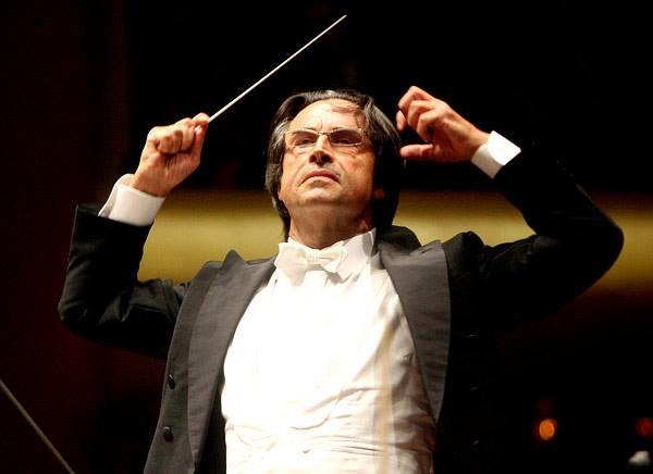 V \"Life and art\"
Happy Birthday....Riccardo Muti 28 July 1941
.
(v me
N. x RICCARDO:  ) 