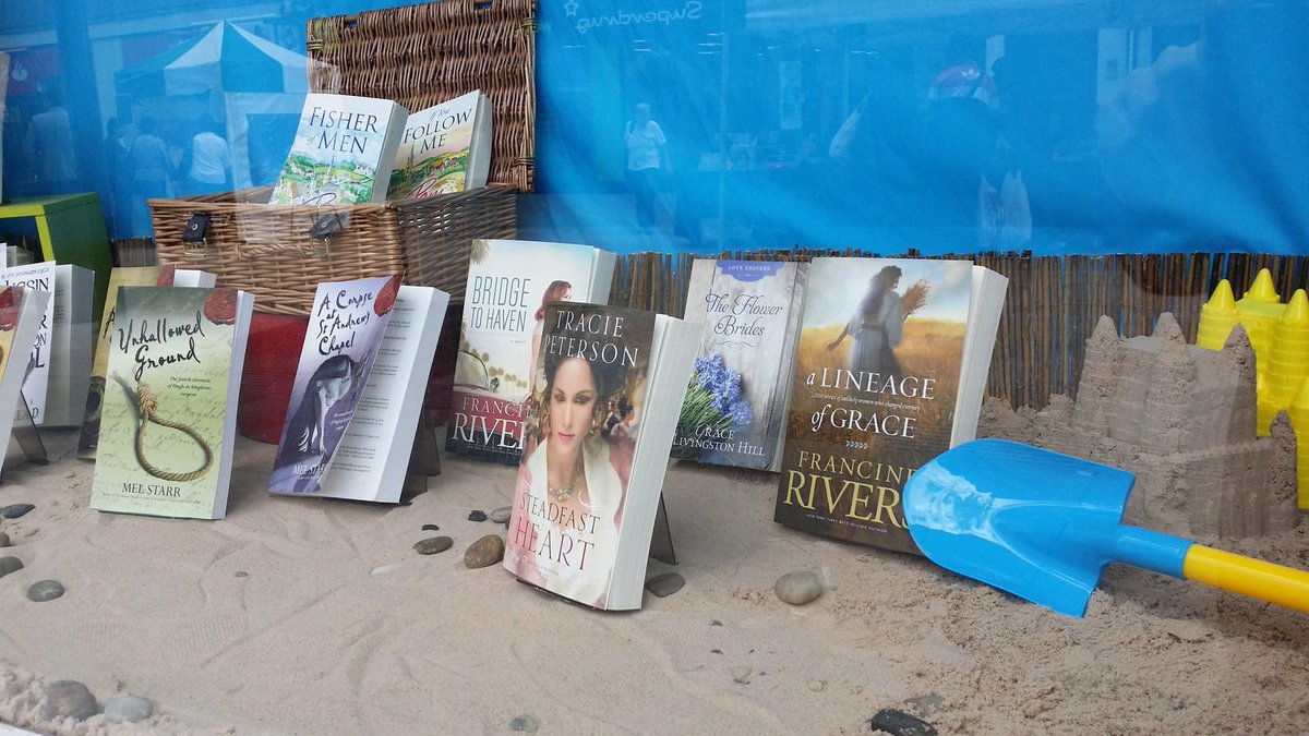 BPGUK's tweet image. Lovely creative summer reading window by @StorehouseWat includes Steadfast Heart.
@bethany_house