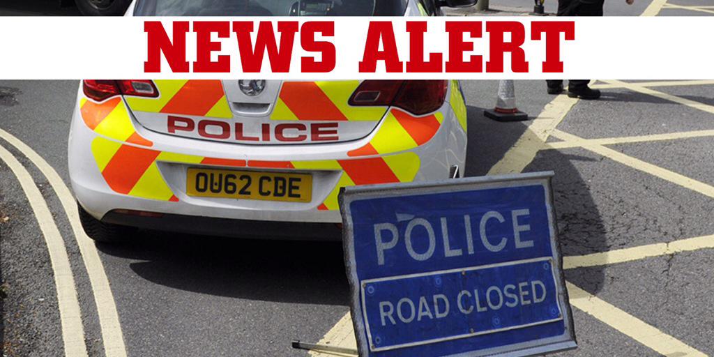 BREAKING: Two people died after last night's crash on the M40, police have said. bit.ly/1Mw8cSu