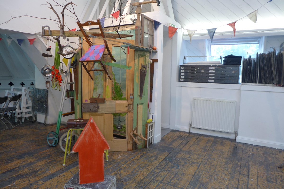 Great set up for our #Portfolio preparation #Summer #School! #Art #painting #drawing #map #doors #randompomegranate