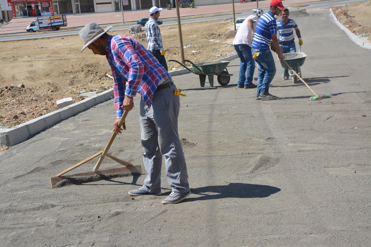 BELEDİYEMİZ PARKE TAŞI ÇALIŞMASI DEVAM EDİYOR
facebook.com/pages/Ergani-b…