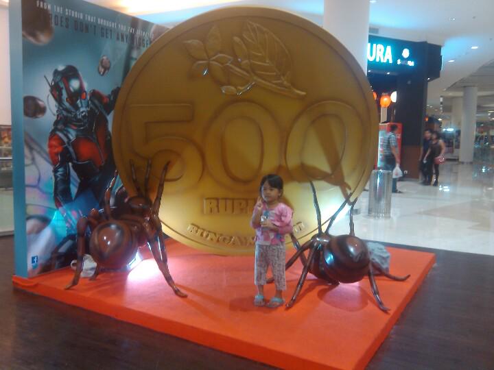 My li'l nephew with li'l ants 😍 #AntManMe #AntManID @MarvelStudiosId