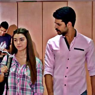 Gulcintuncok_'s tweet photo. Zeynep erken ve bir araya selim! http://t.co/CtYEofGgQj