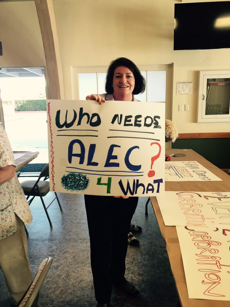 Standing w/UDW, all workers, against #ALEC. Standing our ground! #stopALEC #ALECexposed #ALECsandiego