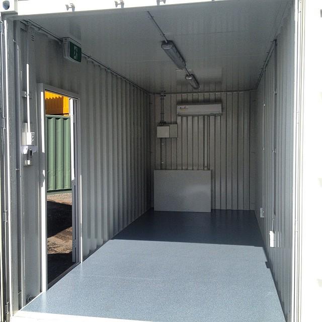 420_411's tweet image. ift.tt/1OtfMeC via #creativecontainers &quot;Personal access door, reverse cycle air con, full lighting, 15amp…