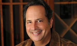 Hoy hay muchos cumpleaños, y entre ellos el de este gran tipo: Jon Lovitz. 
Happy Birthday! 