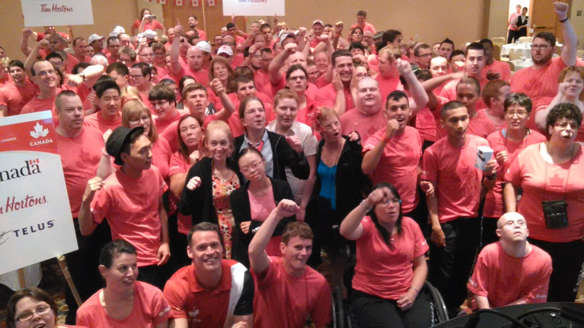 SpecialOCanada's tweet photo. Look at this incredible team! #SOTeamCanada15 is pumped and ready for @LA2015! #ReachUpLA #herewecome http://t.co/DgehhDi4nQ
