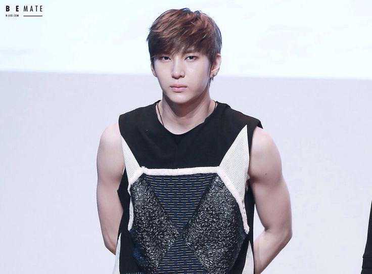 Kpop Male Idols Sleeveless Shirts Kpop Male Idols Sleeveless Shirts