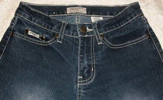 Paco Jeans Distressed Jeans with Attitude 2% Spandex Stretch 32" inseam Size 3 ebay.com/itm/Paco-Jeans…