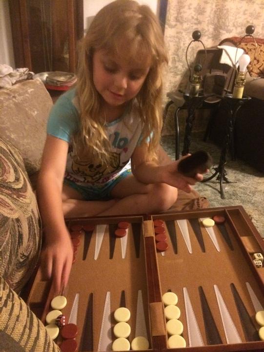wwjddjww's tweet image. Teaching my niece #backgammon #bonding #learningtocount 
💞