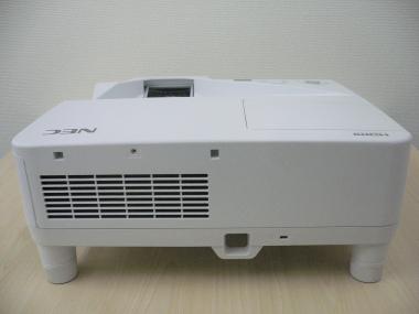 NEC 超短焦点プロジェクター NP-UM330WJL