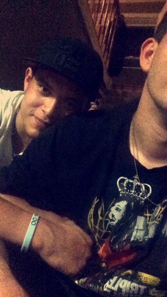 James_okc13's tweet photo. Man.. Bitter sweet. Life Long Brothers. Love you bro. @The_Rook23 http://t.co/zuz9N7WqrY