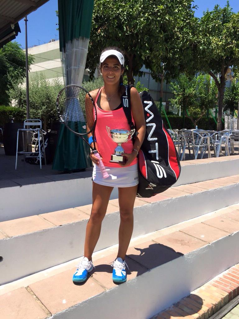 <a href="/mjluque6/">María José Luque</a> excelente embajadora de <a href="/MANTISsport/">MANTIS Sport</a> <a href="/mantisspain/">MANTIS SPAIN</a> en España. Una de nuestras jugadoras del #TSMantisteam