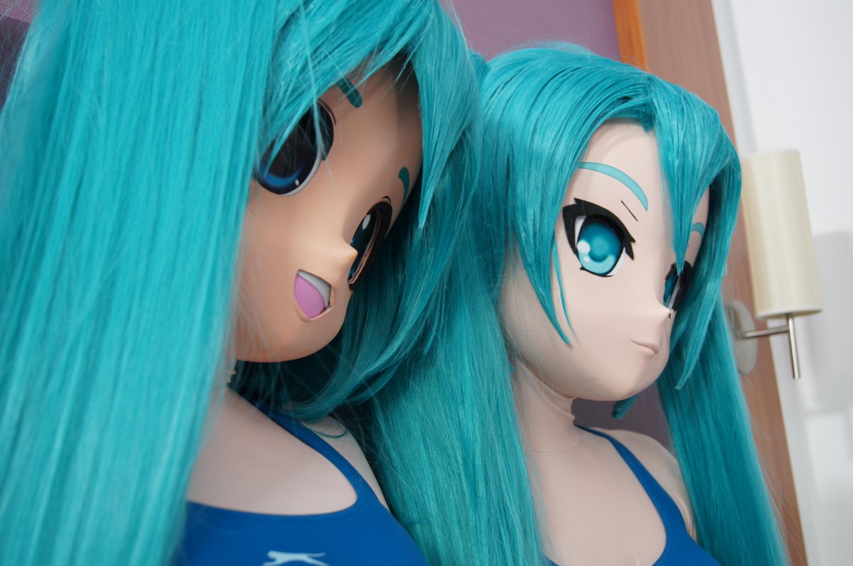 Charmingkitsune's tweet photo. Miku's are still multiplying! http://t.co/9DppxwNpLy