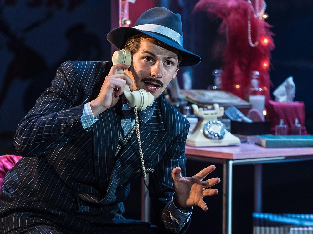 guildhallschool's tweet photo. We're thrilled to announce Oscar Batterham as the recipient of this year's Acting Gold Medal. http://t.co/DlVaG908gs http://t.co/hbfXV8gvqO