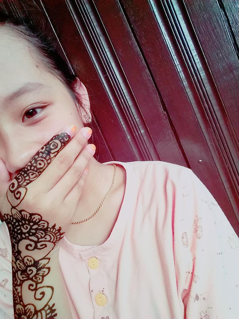 Sherly_Ly17's tweet photo. Henna http://t.co/oAQTDogZYO